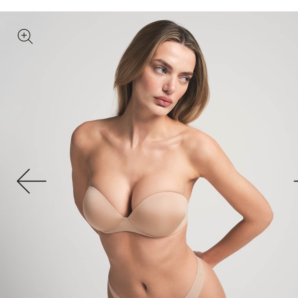 SKIMS Ultimate push-up strapless bra